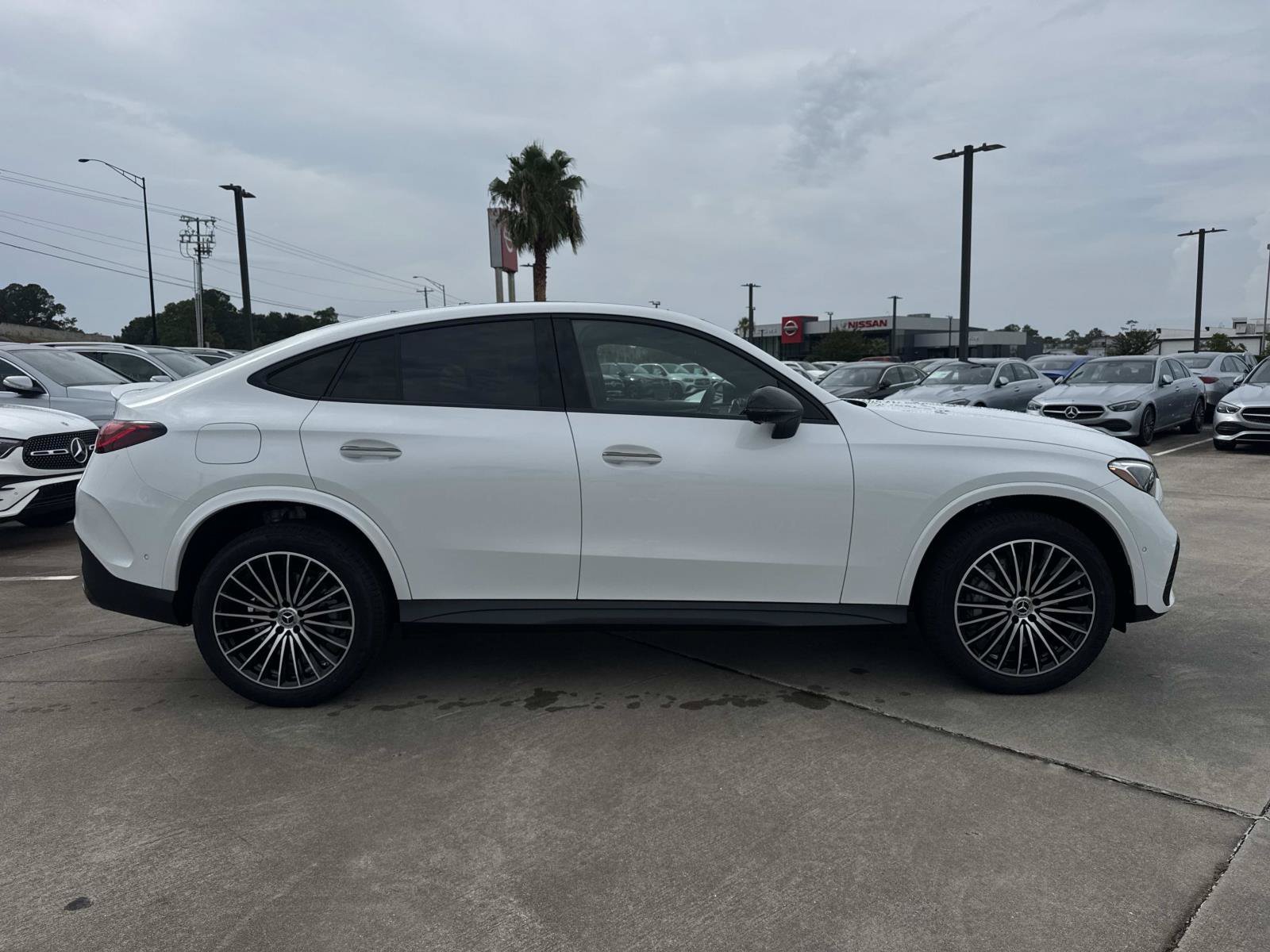 New 2027 White Mercedes-Benz GLC 300 Coupe image 4