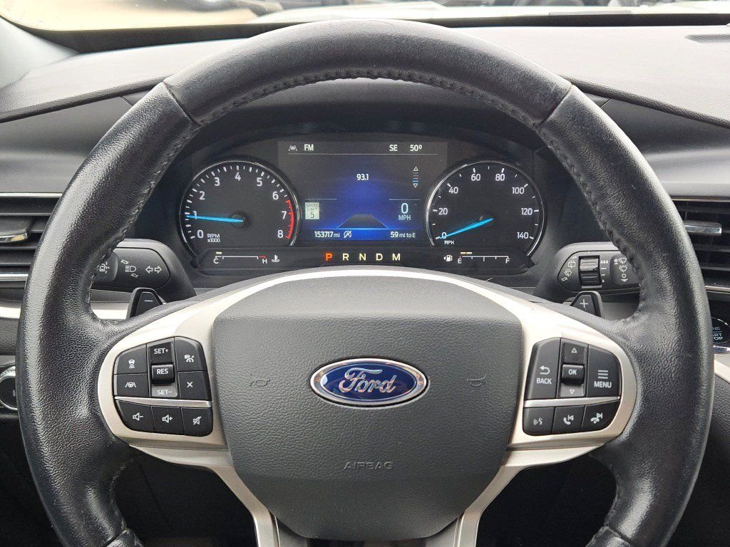 Used 2021 Silver Ford XLT image 31