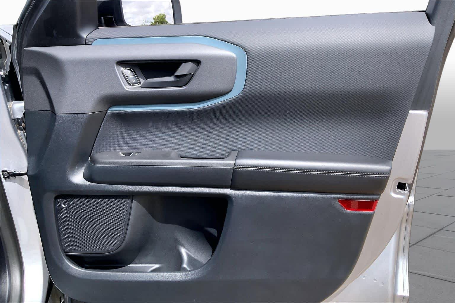 Used 2021 Iconic Silver Metallic Ford Badlands image 23