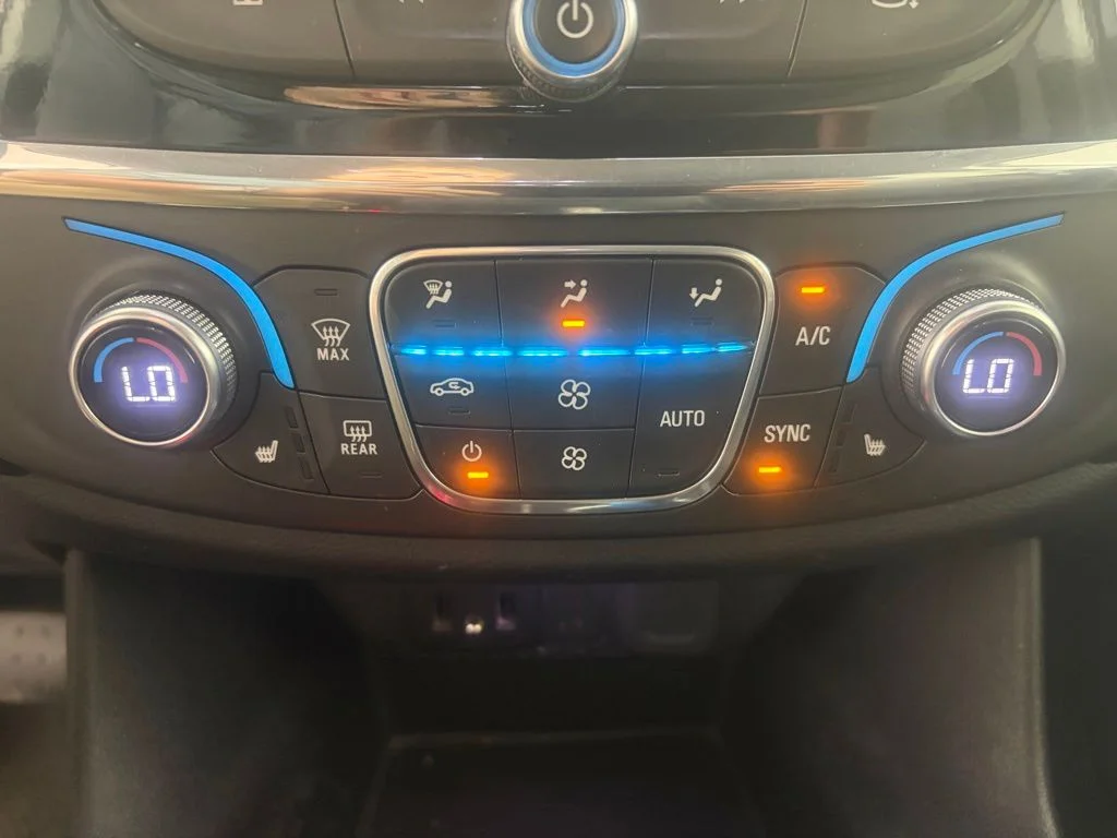 Used 2018 Black Chevrolet LT image 8