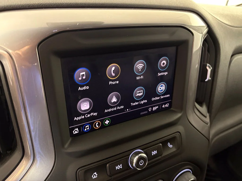 Used 2023 Gray Chevrolet Custom image 27