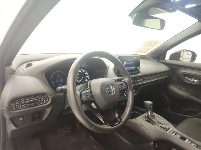 Used 2024  Honda Sport image 16