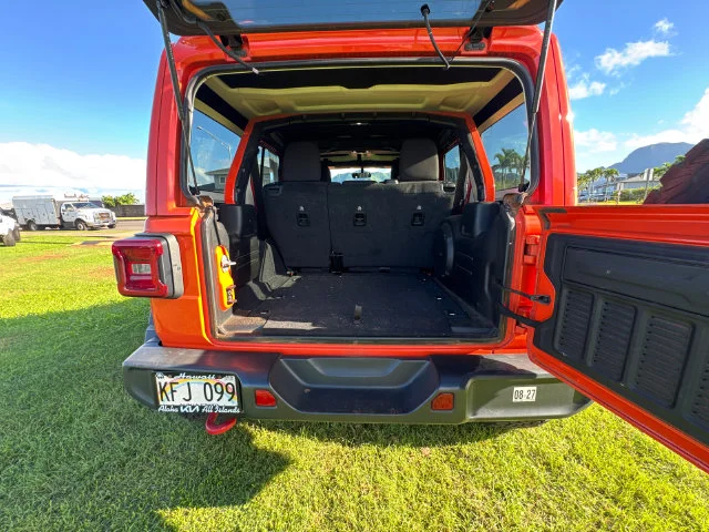 Used 2023 Orange Jeep Rubicon image 21