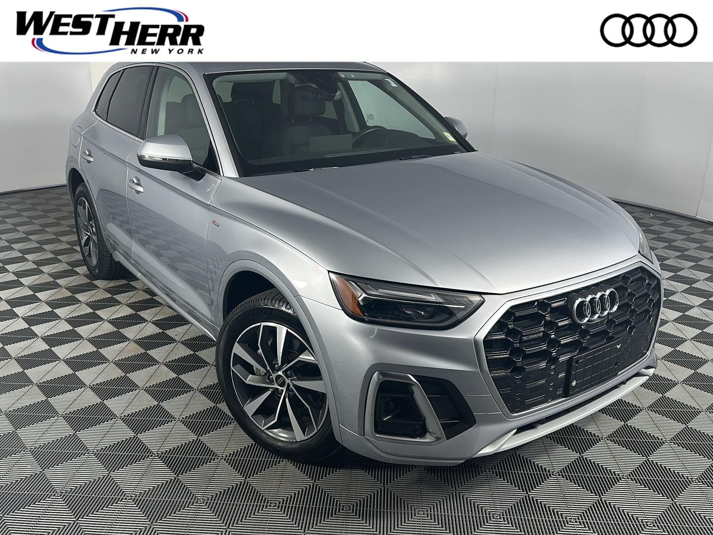 2023 Audi Q5 Premium Plus