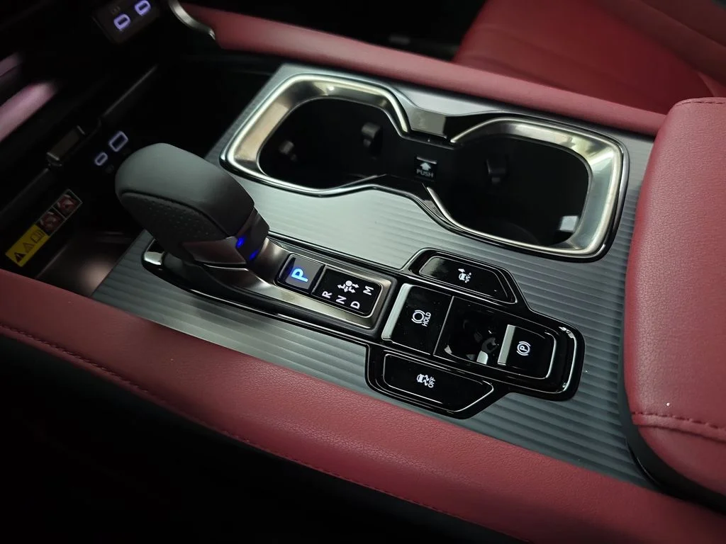New 2026 White Lexus 500h F SPORT Performance image 23