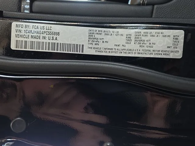 Used 2023 Diamond Black Jeep Altitude X image 33