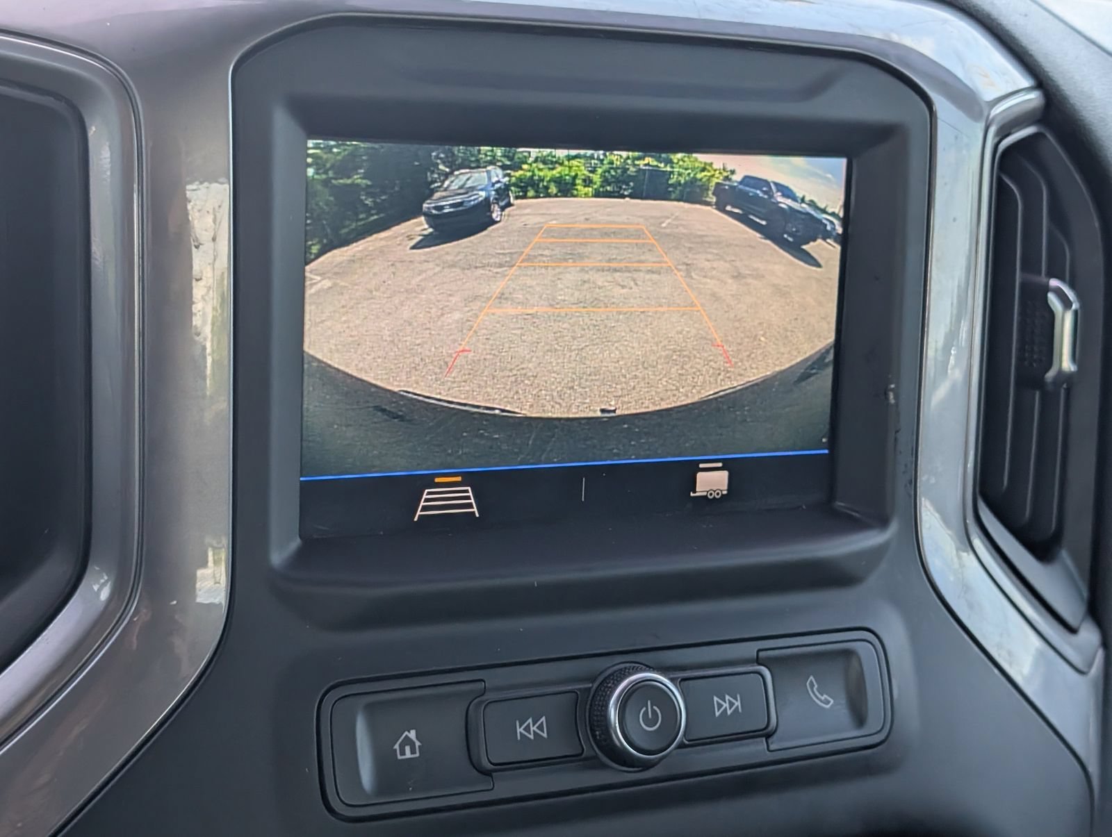 Used 2020 SHADOW GRAY METALLIC Chevrolet Work Truck image 9