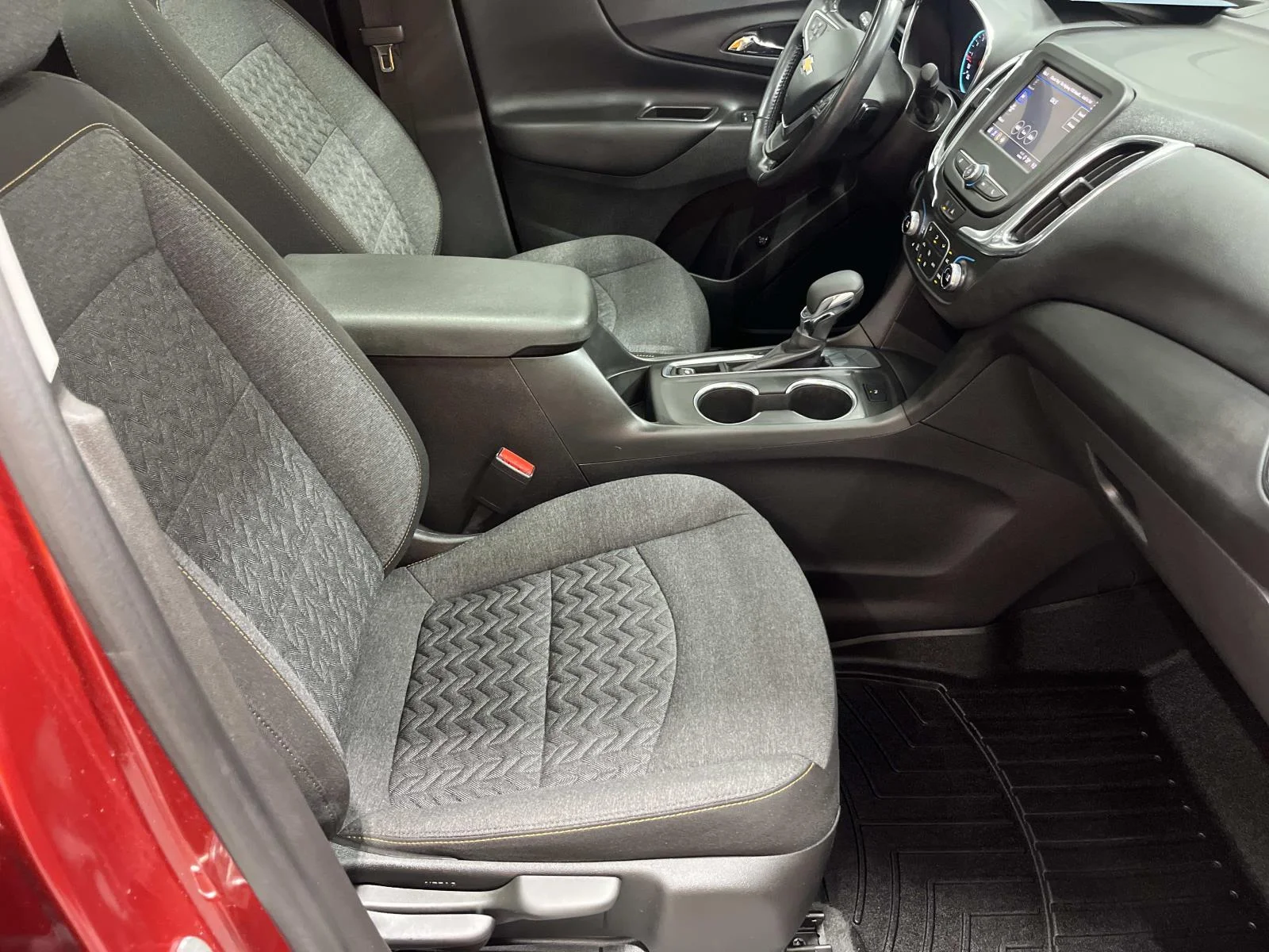 2022 Chevrolet Equinox LT - Photo 29