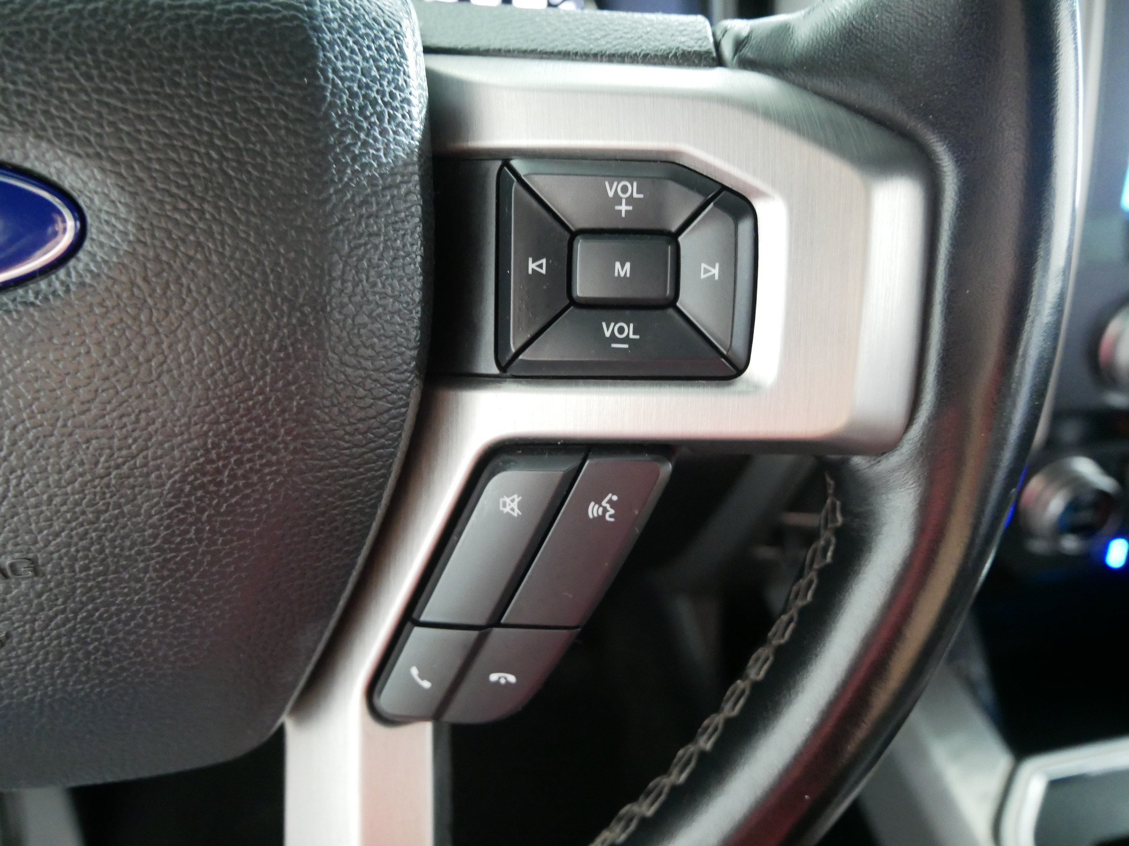 Used 2019 Ingot Silver Metallic Ford Platinum image 28