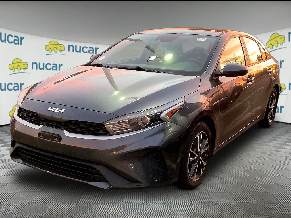 Used 2022 Gray Kia LXS image 2