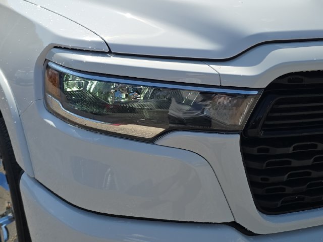 New 2026 Bright White Clear-Coat Exterior Paint RAM Big Horn/Lone Star image 7