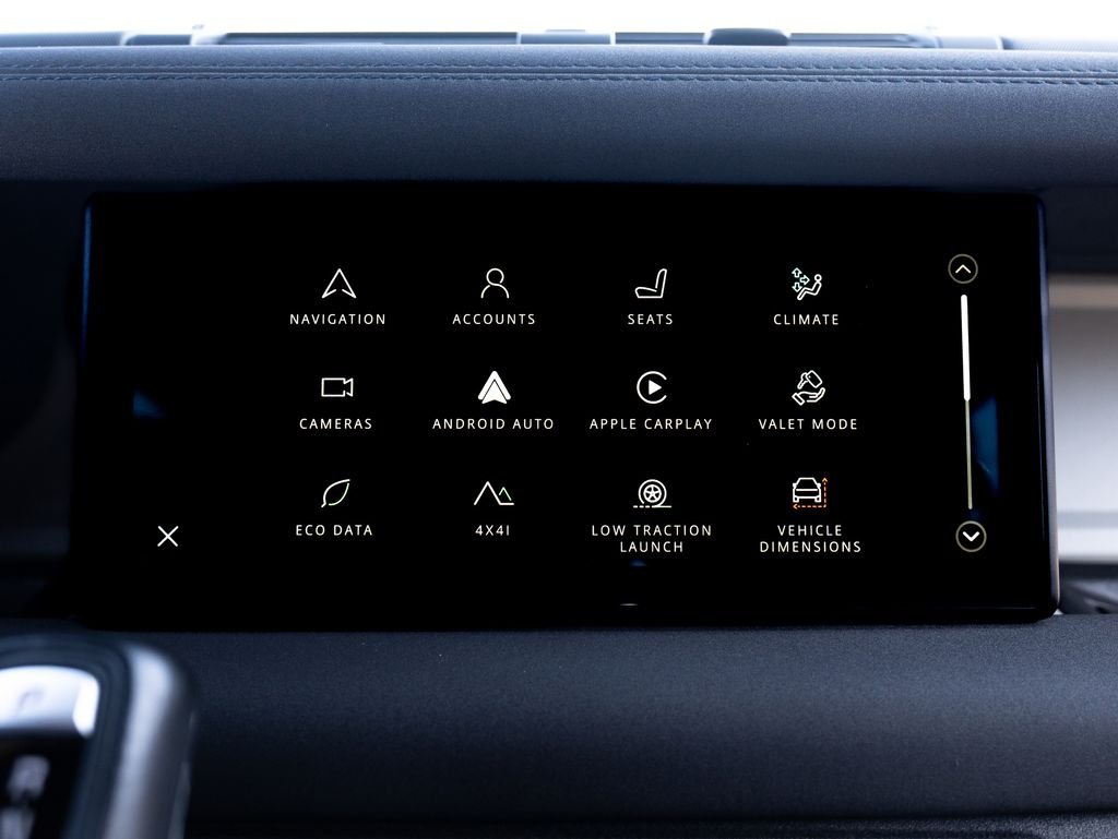 Used 2022 Gray Land Rover X-Dynamic SE image 24