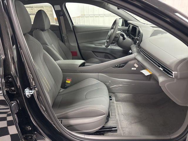 New 2026 Black Hyundai SEL Sport image 30