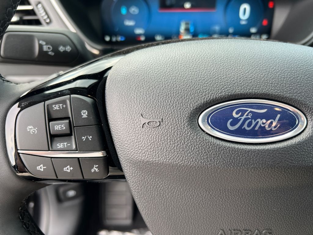 New 2026 Black Ford Base image 32
