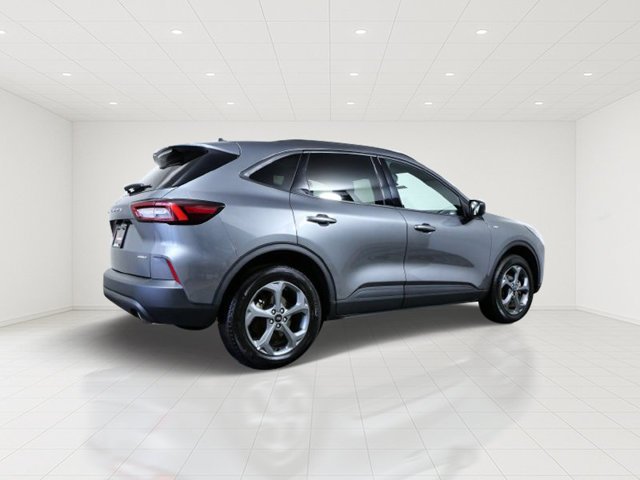 Certified Used 2025 Gray Ford ST-Line image 7