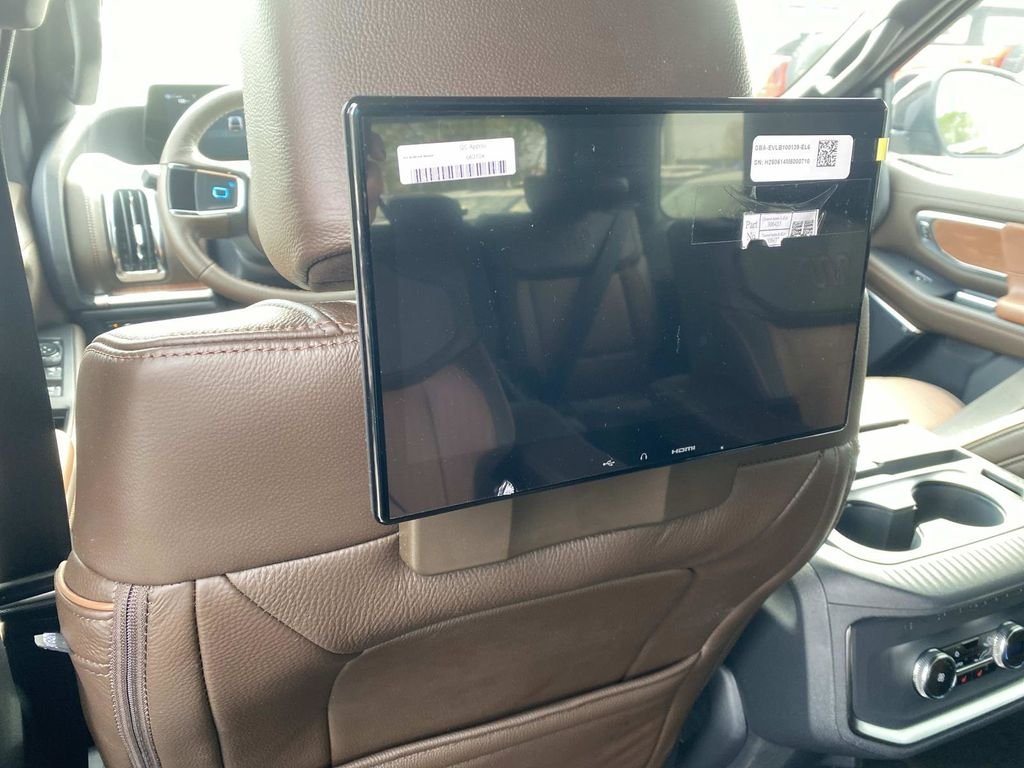 New 2026 Agate Black Metallic Ford King Ranch® image 10
