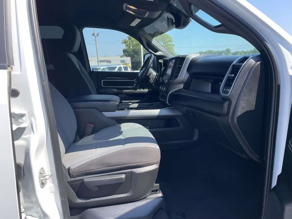 Used 2024 White Ram Big Horn image 15