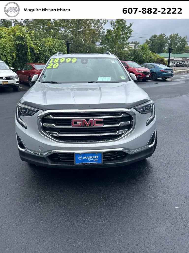 Used 2020 Silver GMC SLT image 3