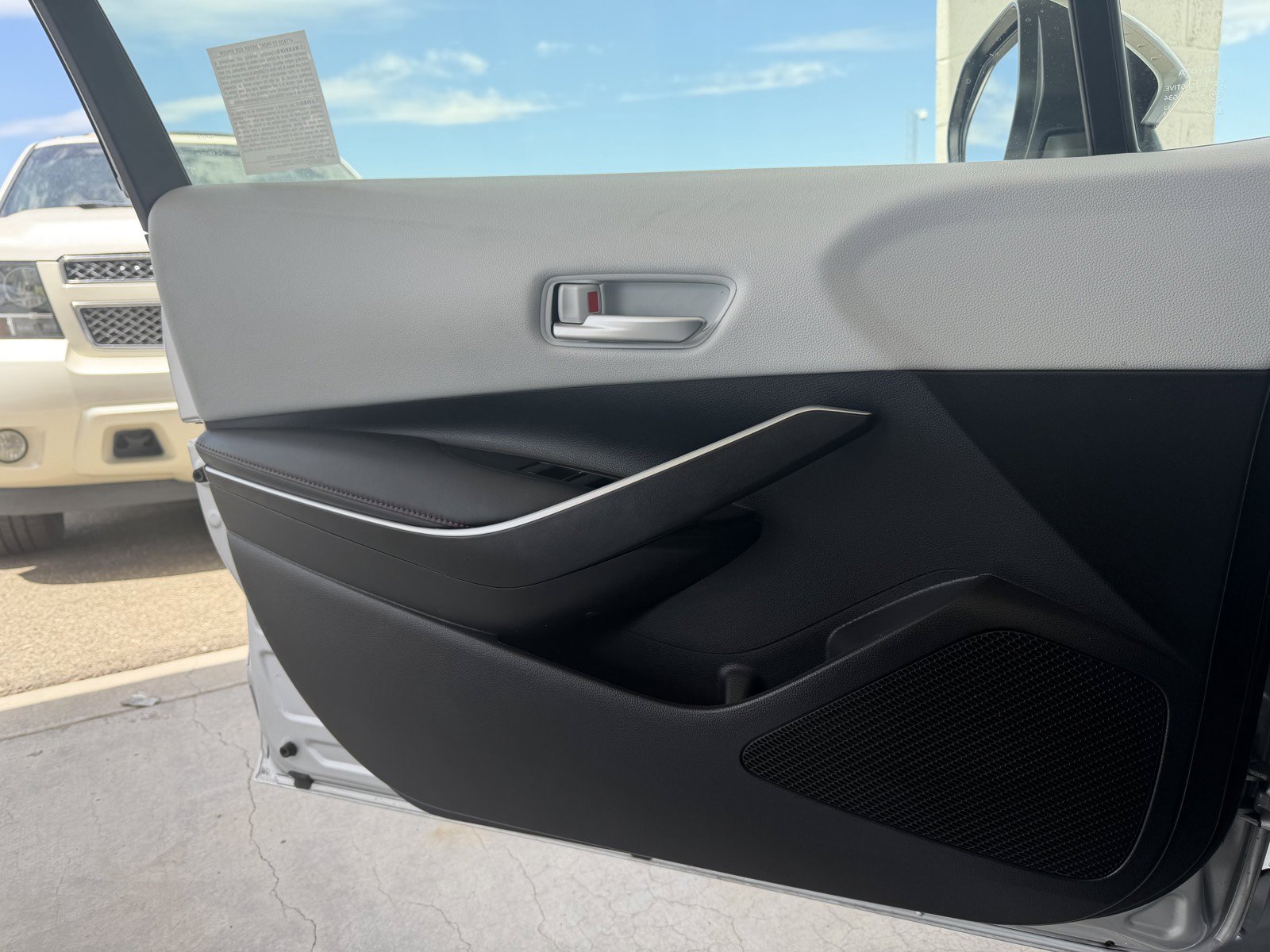 Certified Used 2023 Classic Silver Metallic Toyota SE image 16