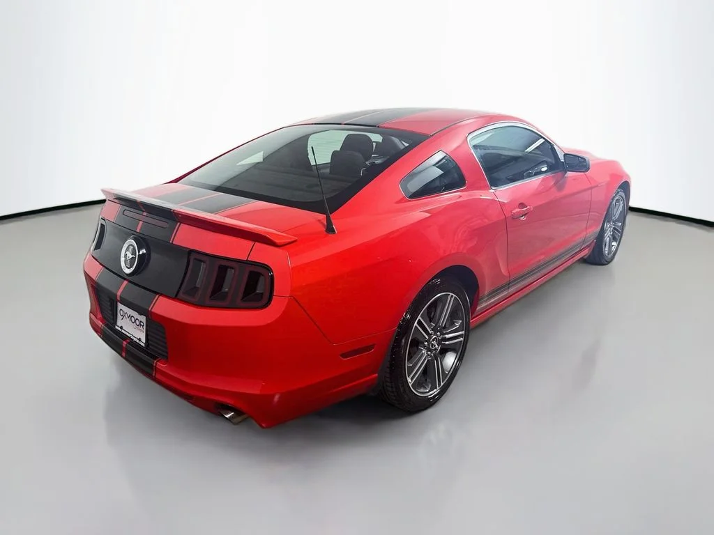 Used 2014 Race Red Ford V6 image 7