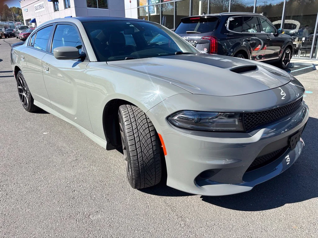 Used 2017 Gray Dodge R/T image 8