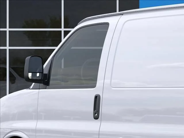 New 2026 Summit White Chevrolet WT image 12