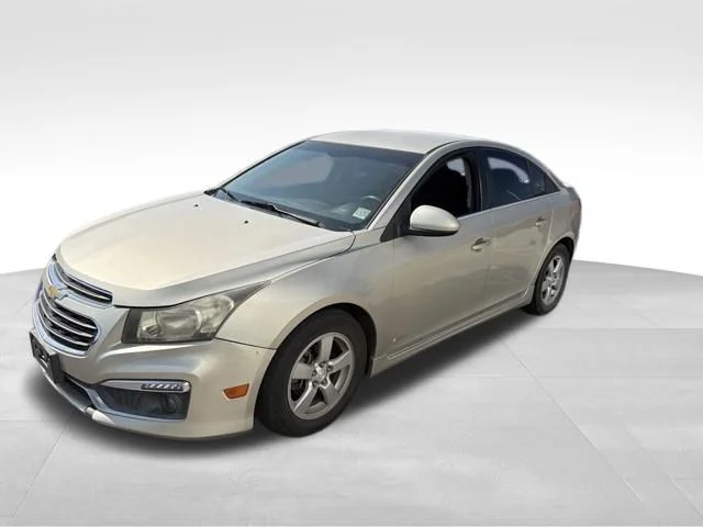 Used 2015 Gold Chevrolet 1LT image 8