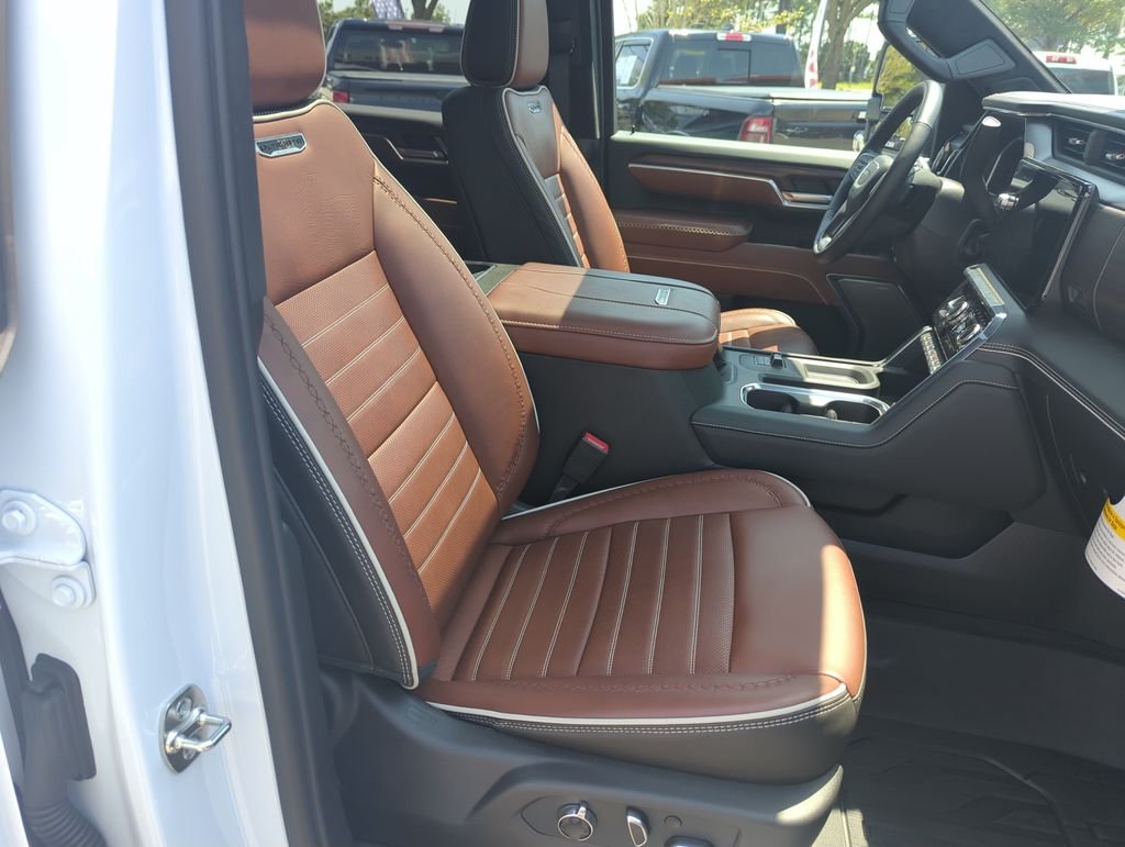 Used 2026 White GMC Denali Ultimate image 37