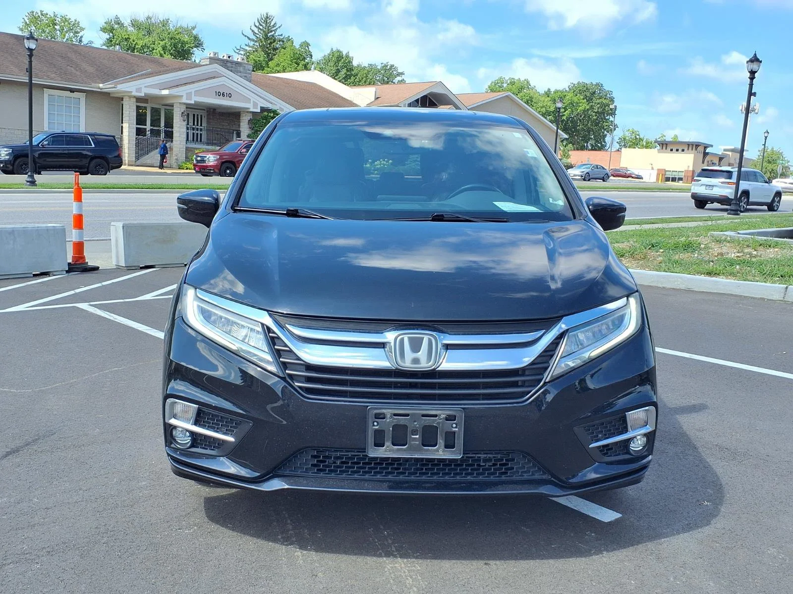 Used 2018 Crystal Black Pearl Honda Touring image 34