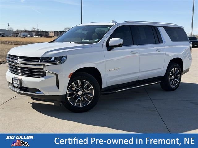 2022 Chevrolet Suburban LT - Photo 1