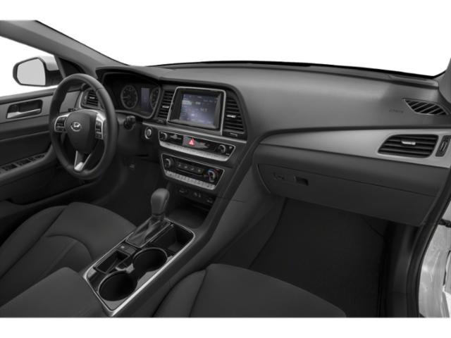 Used 2018 Quartz White Pearl Hyundai SE image 19