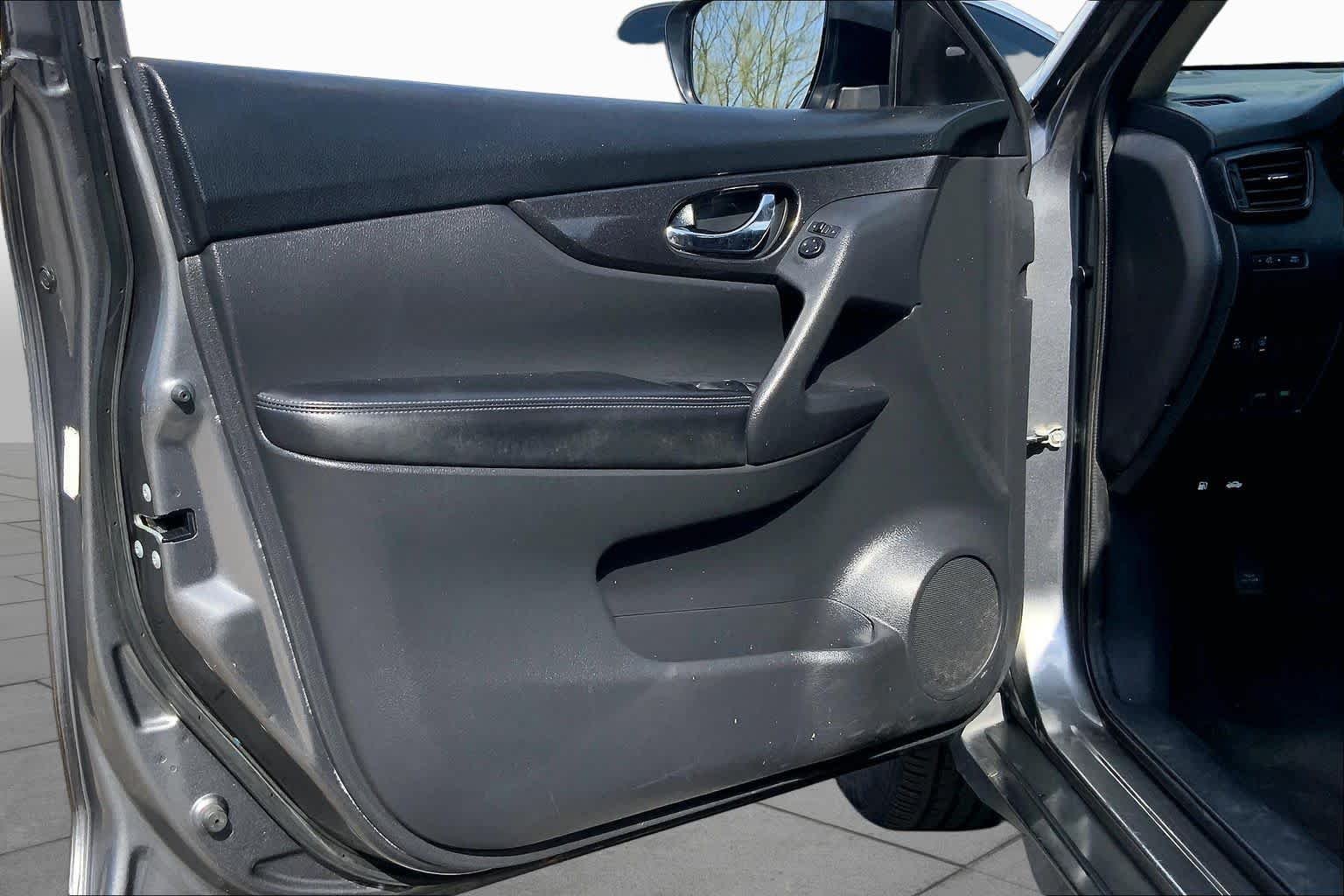 Used 2017 Gun Metallic Nissan SV image 19