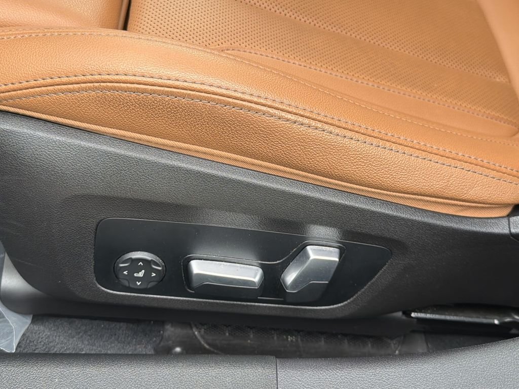 Used 2023 Gray BMW M340i xDrive image 14