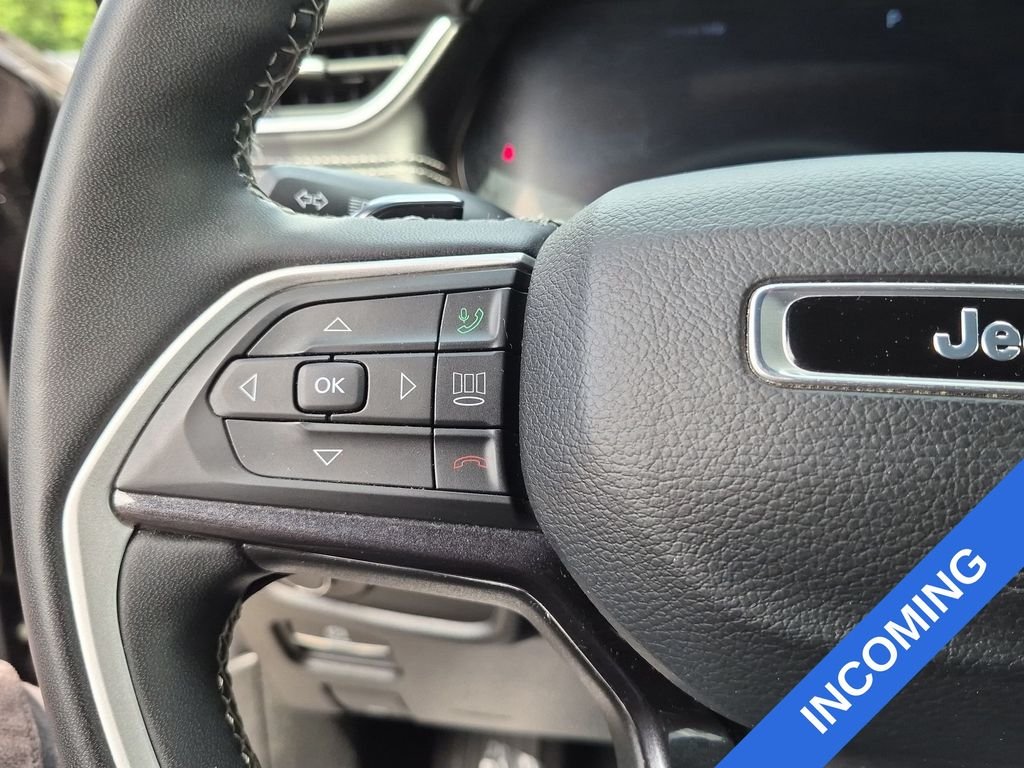 Used 2023 Black Jeep Altitude image 13