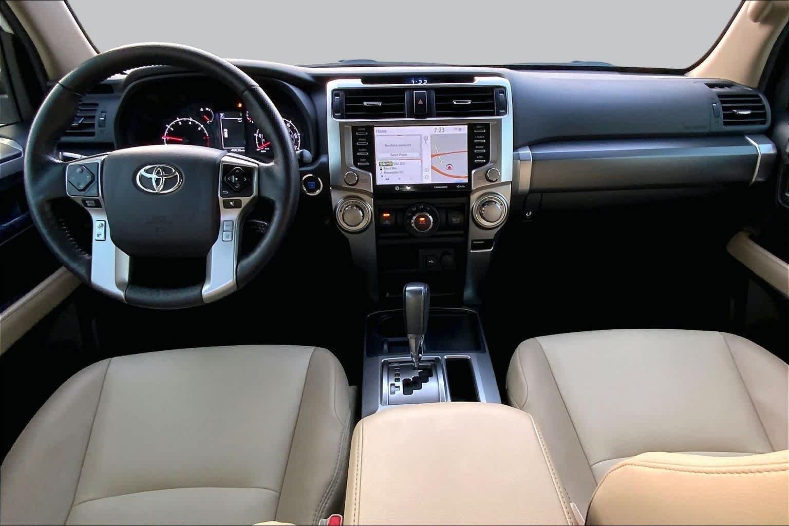 Used 2023 Ice Cap Toyota SR5 Premium image 15