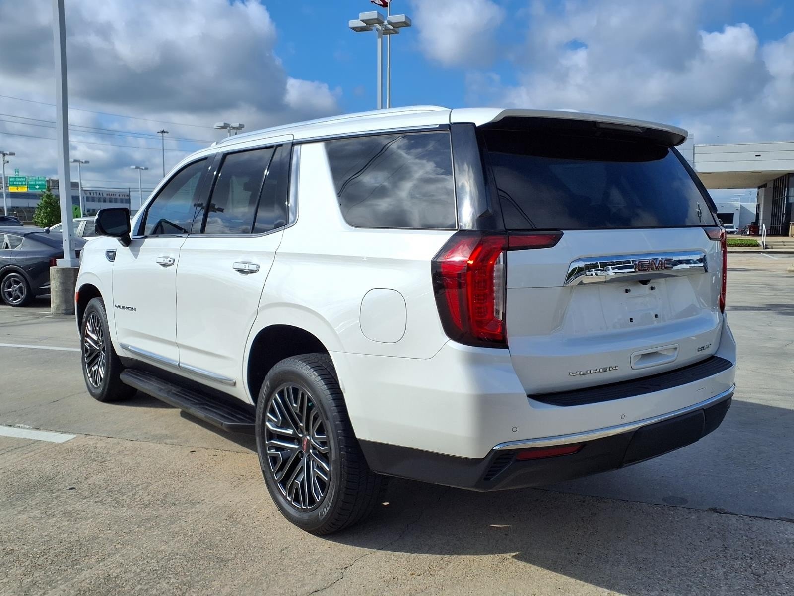 2021 GMC Yukon SLT  at AutoNation Chrysler Jeep Dodge Ram Spring