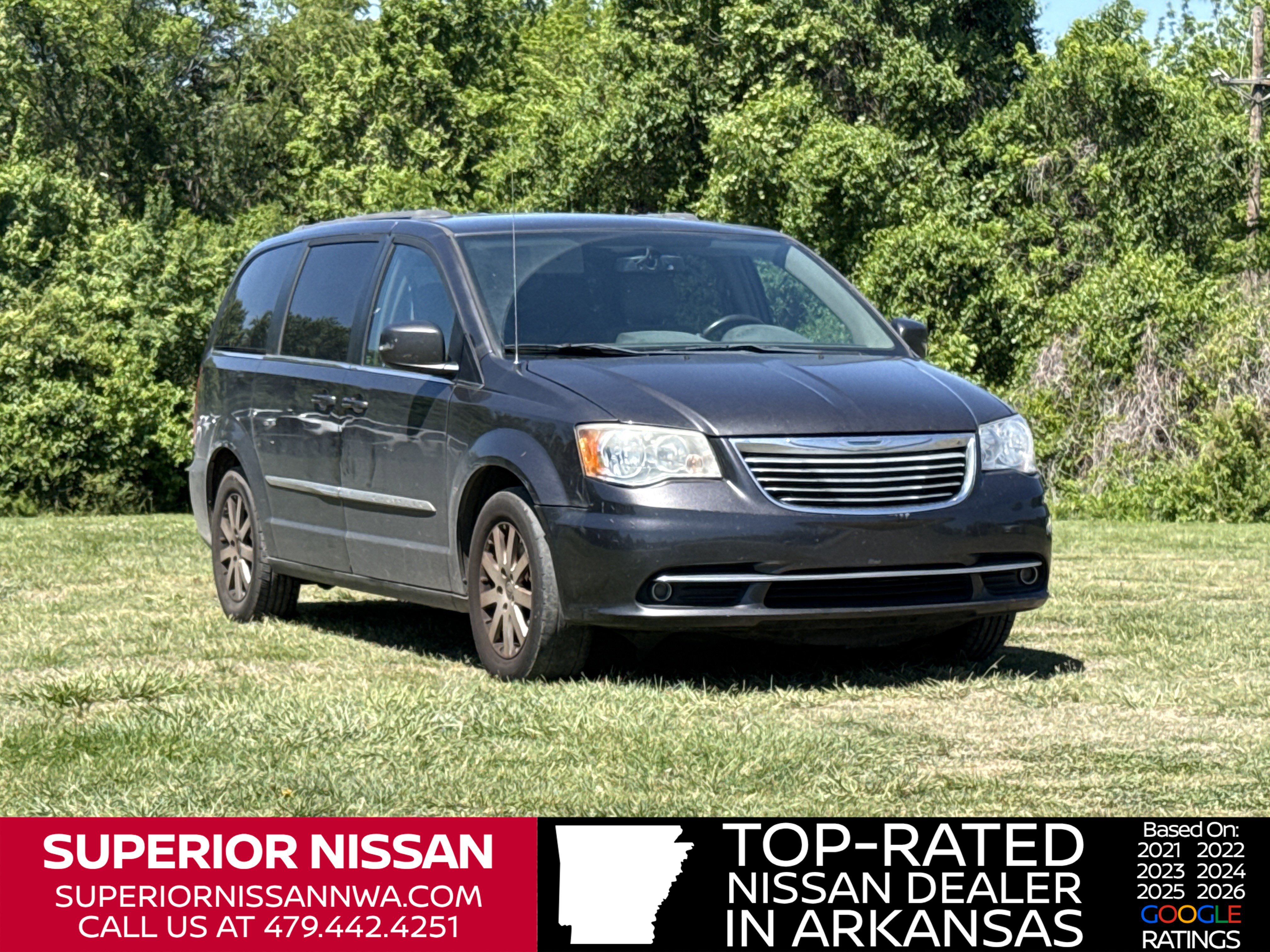 2015 Chrysler Town & Country Touring's photo