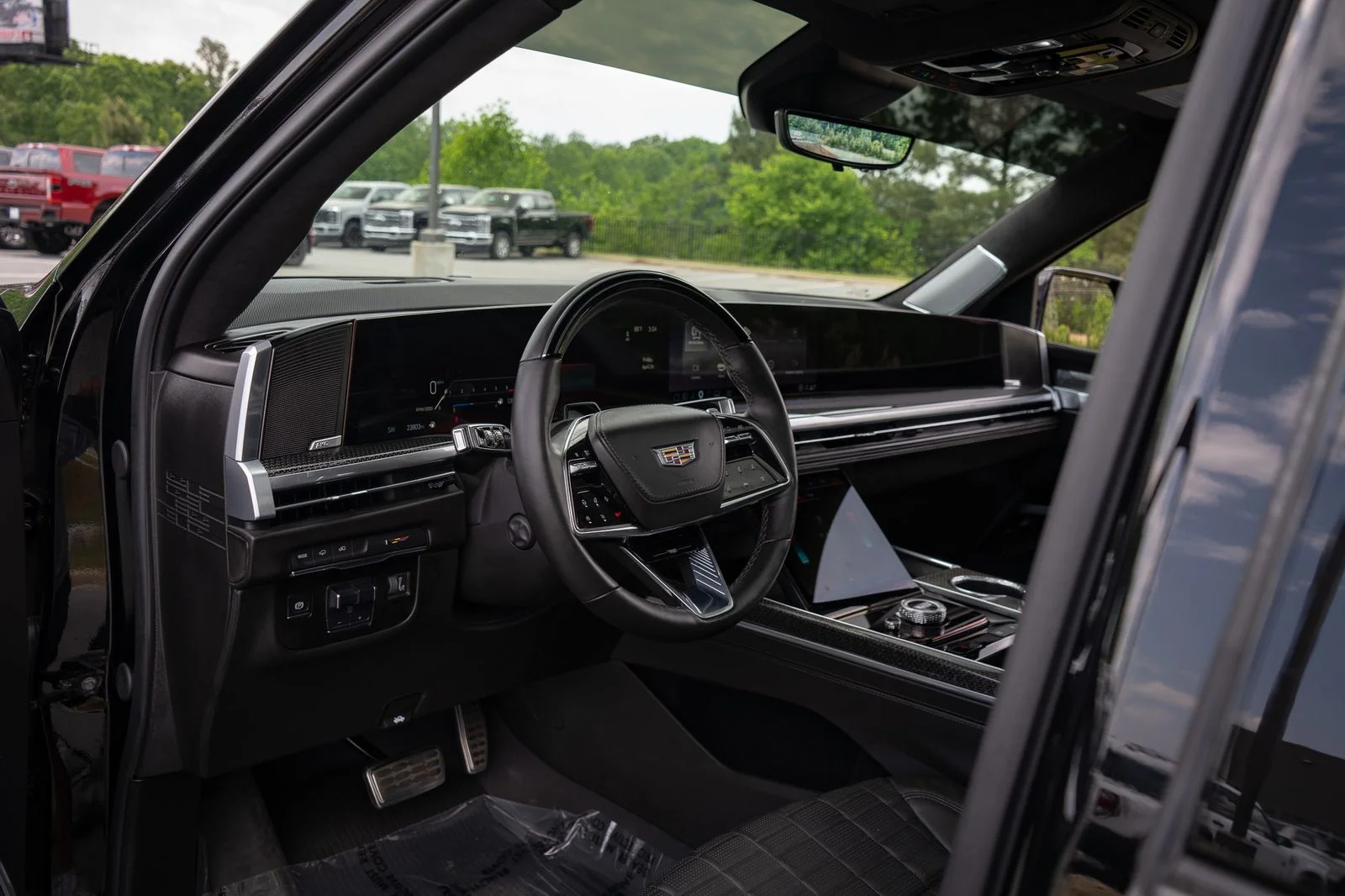 Used 2025 Black Raven Cadillac V-Series image 22