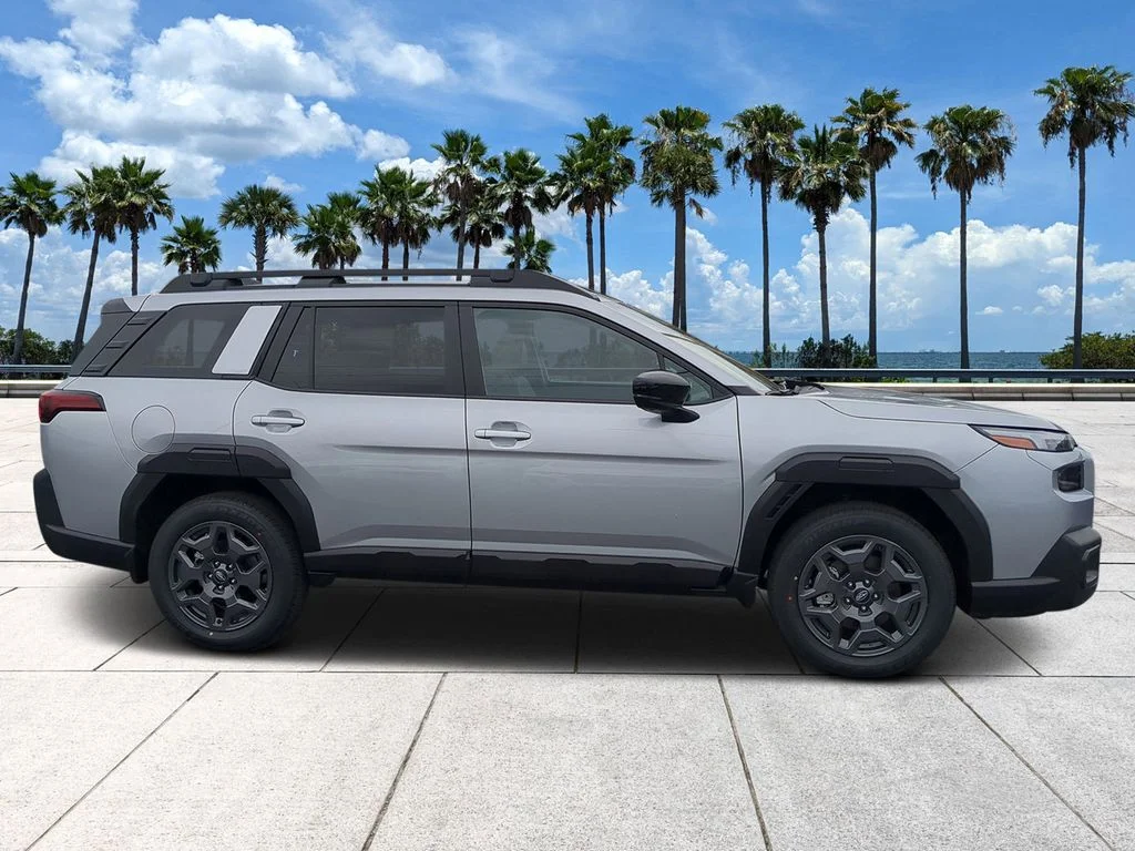 New 2026 ICE SILVER METALLIC Subaru Premium image 3
