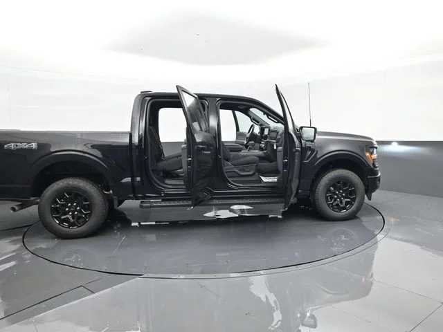 New 2026 Agate Black Metallic Ford XLT image 29