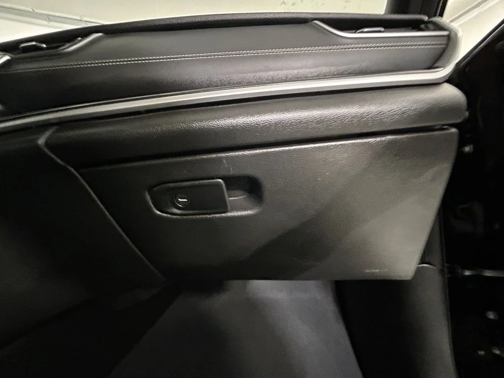 Used 2023 Black Jeep Altitude image 24