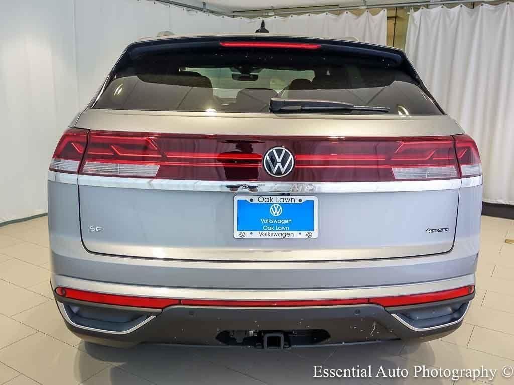 New 2026 Silver Mist Metallic Volkswagen 2.0T SE w/Technology image 5