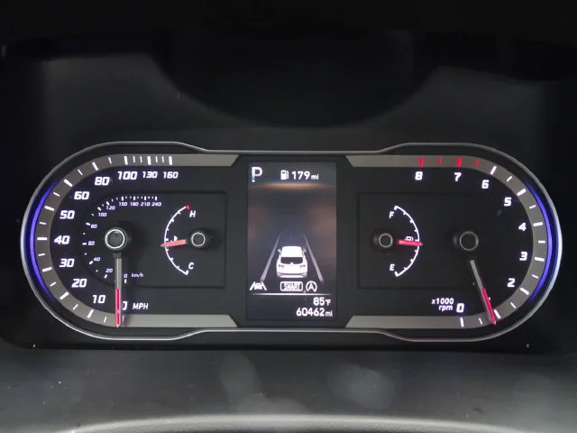 Used 2024 Shimmering Silver Hyundai SEL image 12