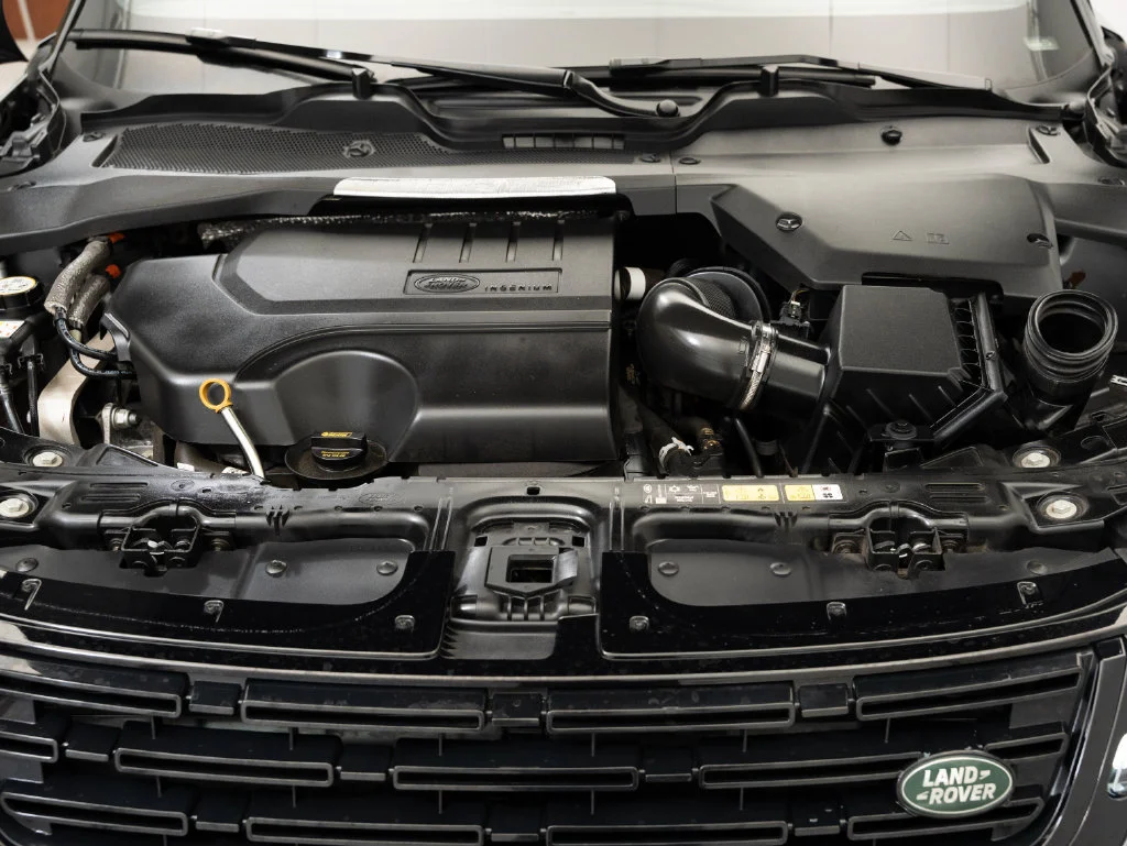 Used 2024 Eiger Gray Metallic Land Rover Dynamic image 43