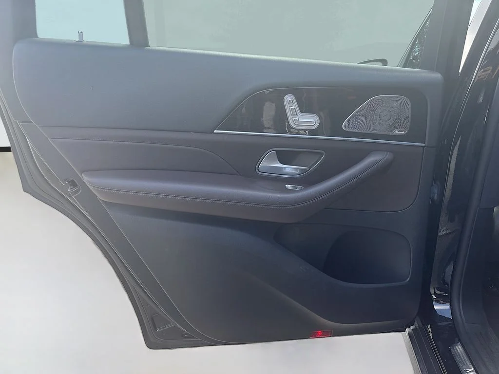Used 2022 Black Mercedes-Benz GLS 450 image 17