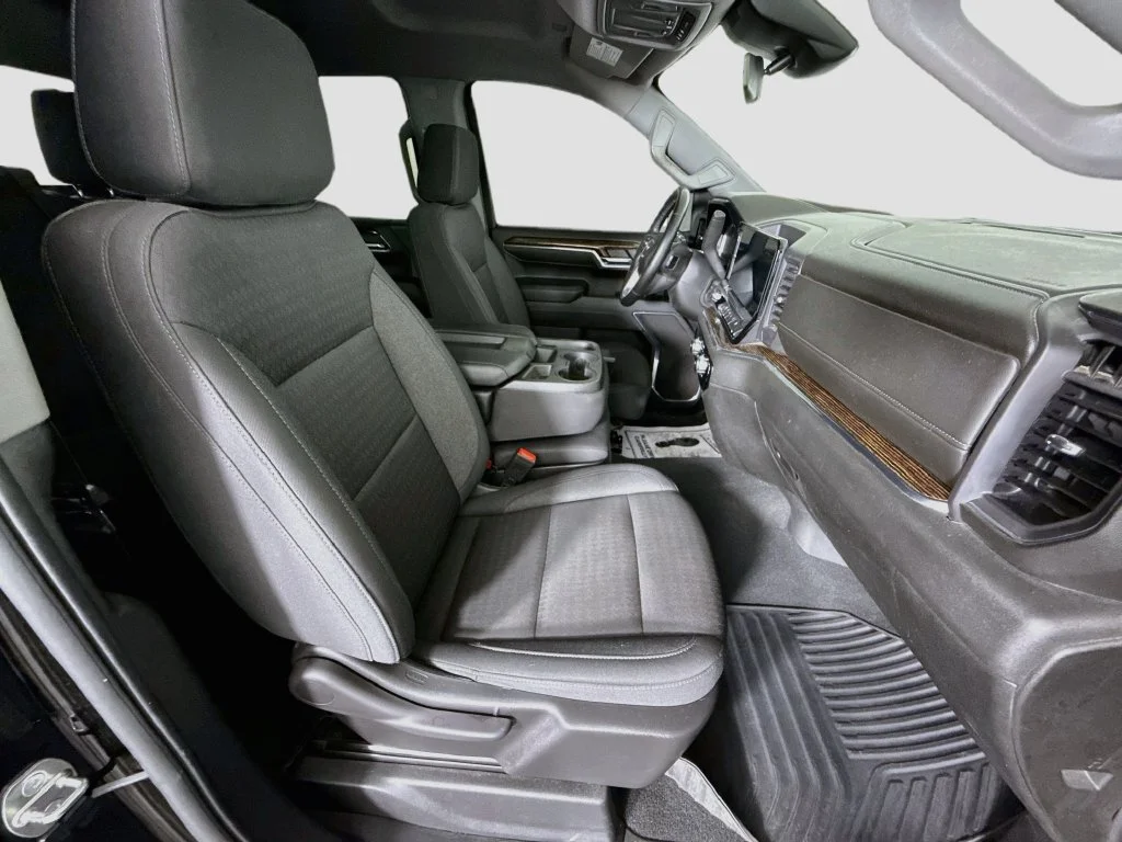 Used 2023 Black GMC SLE image 26