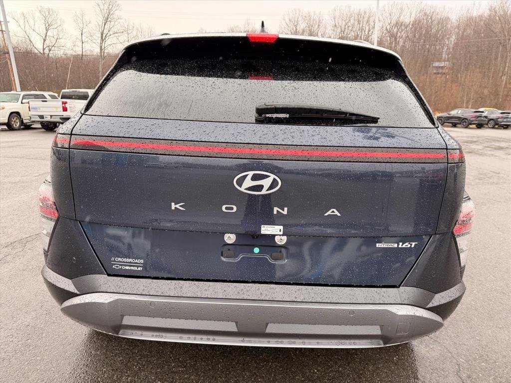 Used 2024 Denim Blue Pearl Hyundai Limited image 3