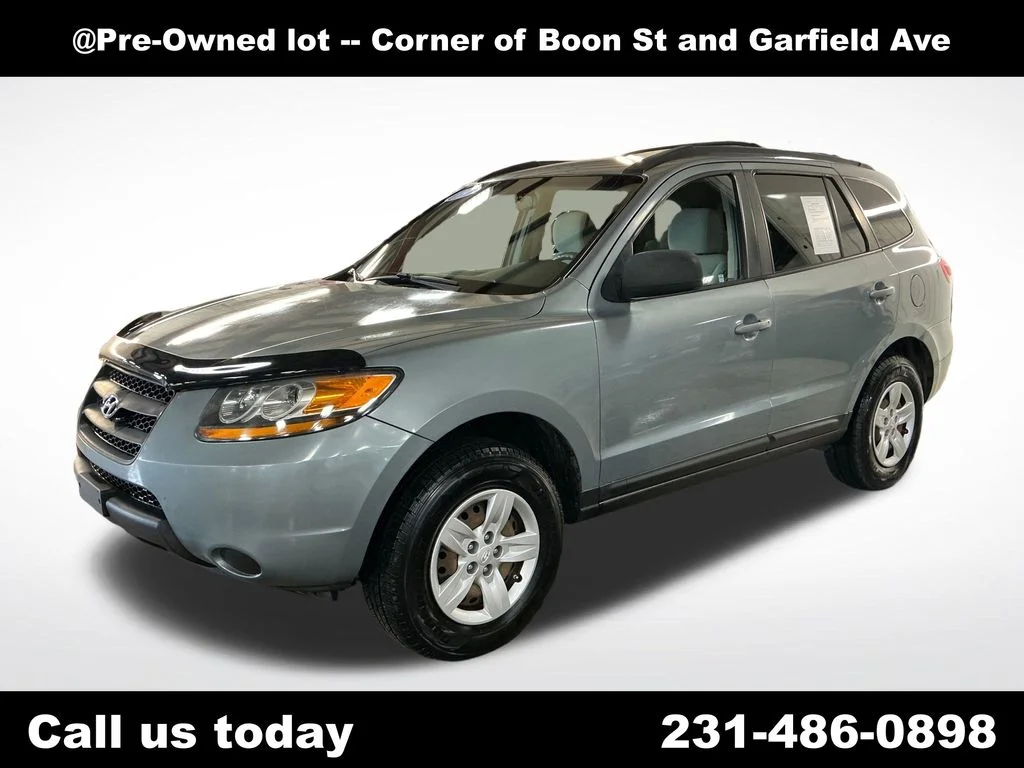 Used 2009 Silver Hyundai GLS image 1