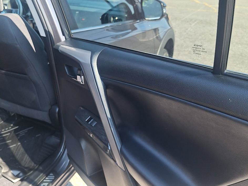 Used 2018 Magnetic Gray Metallic Toyota Adventure image 29
