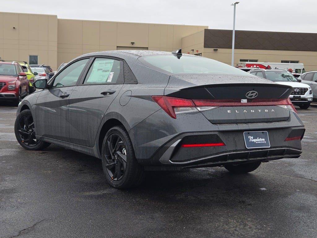 New 2026 Gray Hyundai SEL Sport image 15